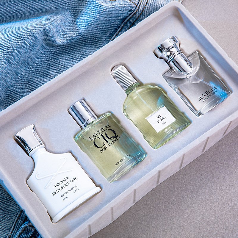 Coffret de 4 parfums masculins